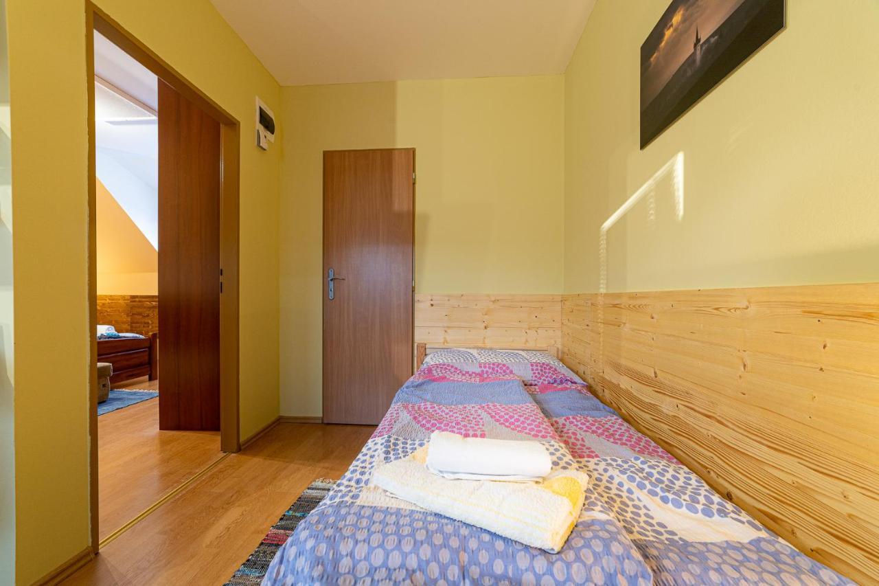 Penzion & Bar Natali Spissky Stvrtok Exteriör bild