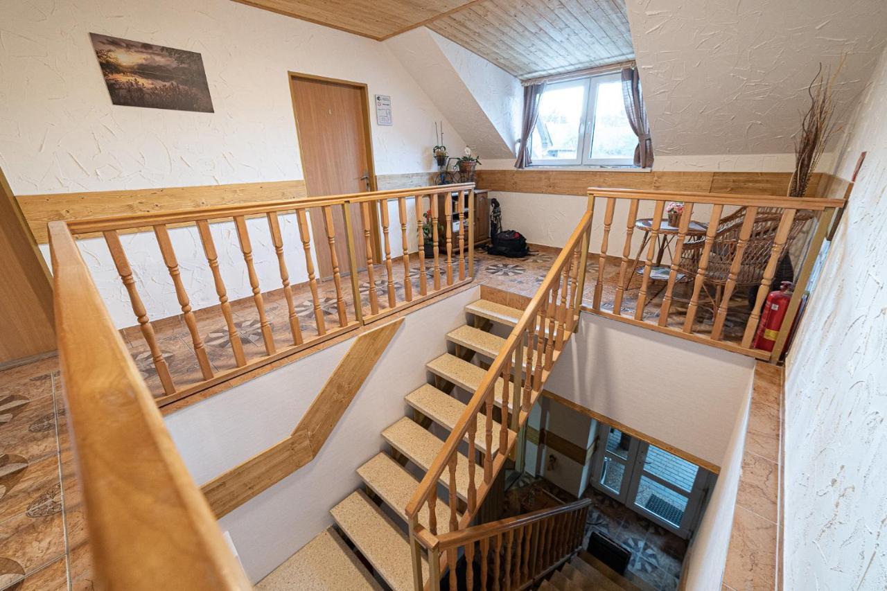 Penzion & Bar Natali Spissky Stvrtok Exteriör bild
