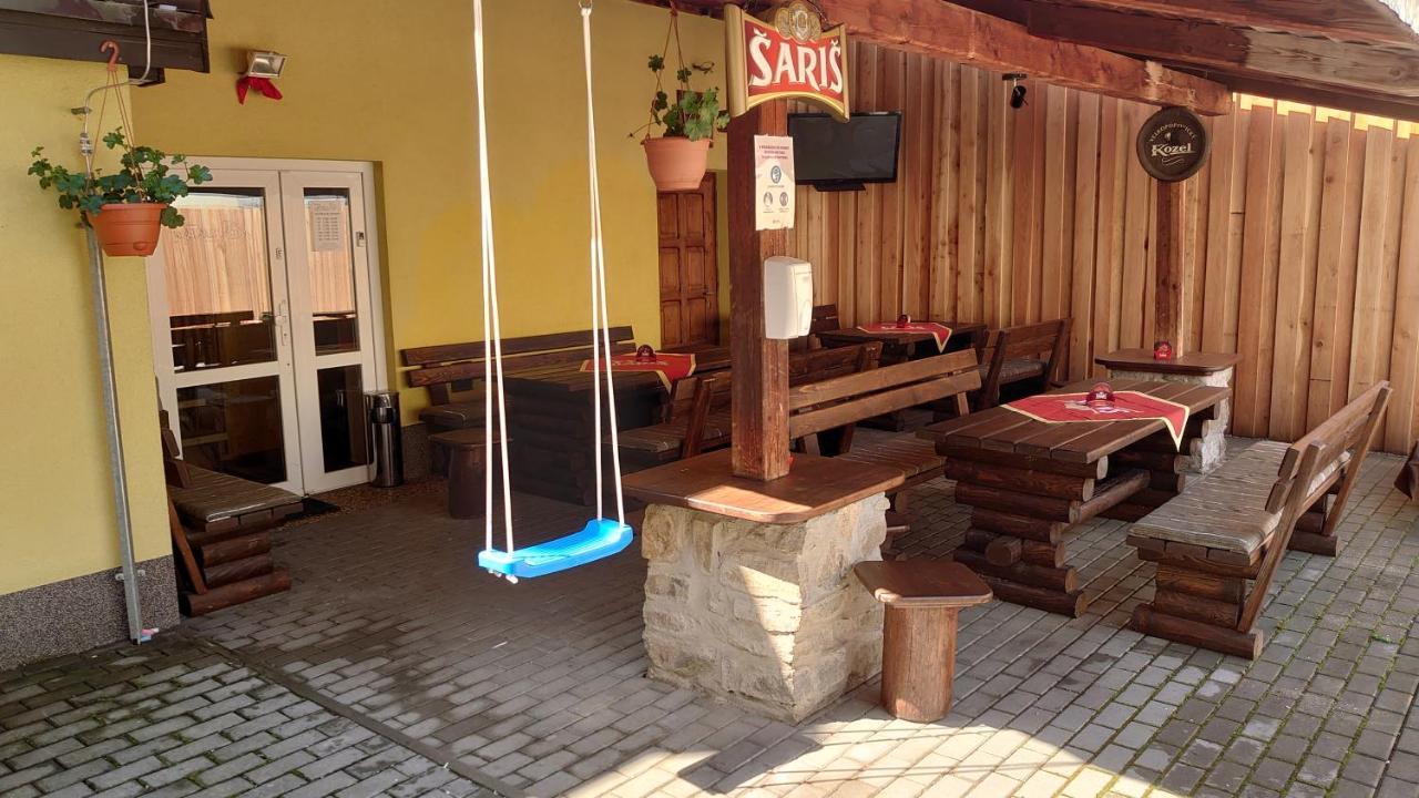 Penzion & Bar Natali Spissky Stvrtok Exteriör bild